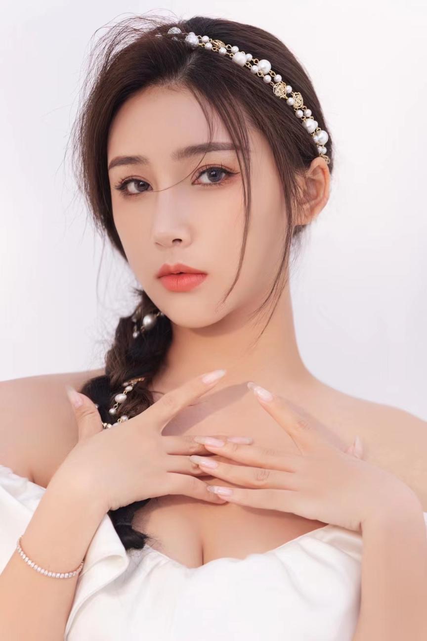 《美女，应接不暇》：5月15日Steam新上架，职场恋爱影游的创新之作